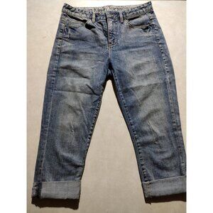 PreowneWomens Calvin Klein Stonewashed capri pants slightly distressed size 29/8